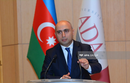 Elm və təhsil naziri Emin Əmrullayev