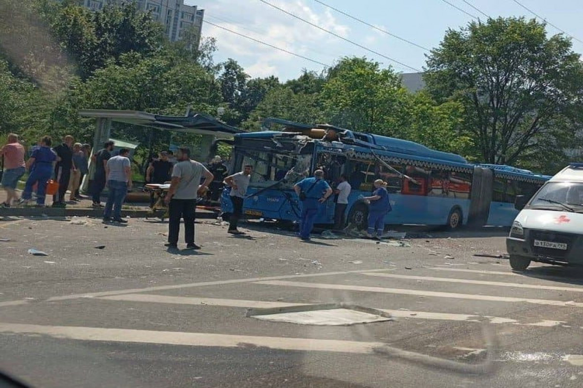 Moskvada avtobusda partlayış olub, sürücü və sərnişin yaralanıb - <span class="red_color">FOTO