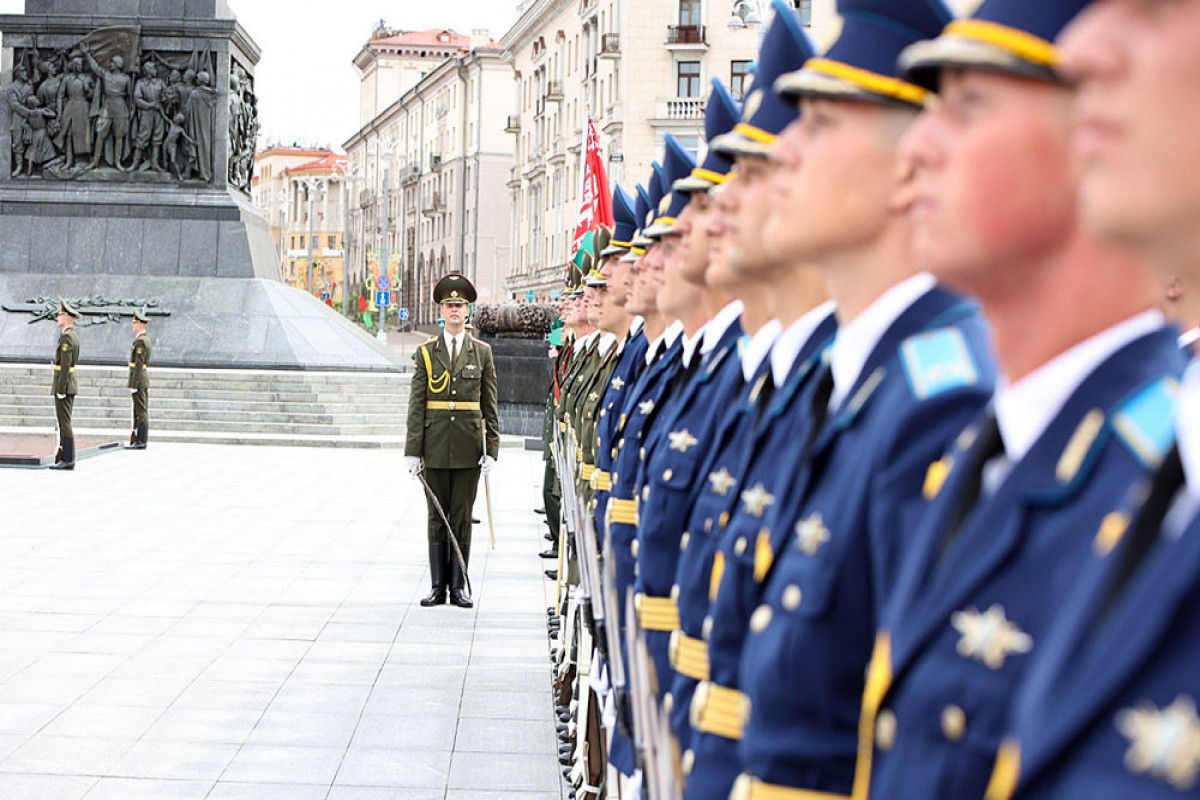 Müdafiə naziri Belarusda keçirilən tədbirlərdə iştirak edib - FOTO 