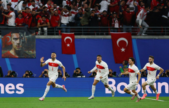 Ərdoğan Türkiyə millisini 1/4 finala çıxması münasibətilə təbrik edib