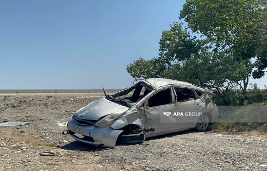 Kürdəmirdə “Prius” aşıb, Pakistan vətəndaşı ölüb - FOTO 