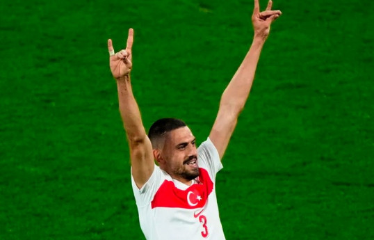 TFF Merih Demirala 2 oyunluq cəza verilməsinə dair məlumatı təkzib edib - YENİLƏNİB 