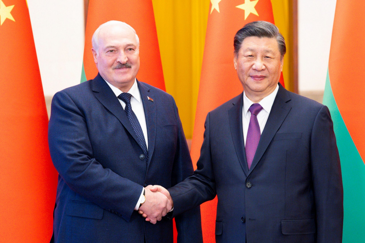 Lukaşenko Çinin Ukrayna böhranının həlli təşəbbüsünü dəstəkləyib