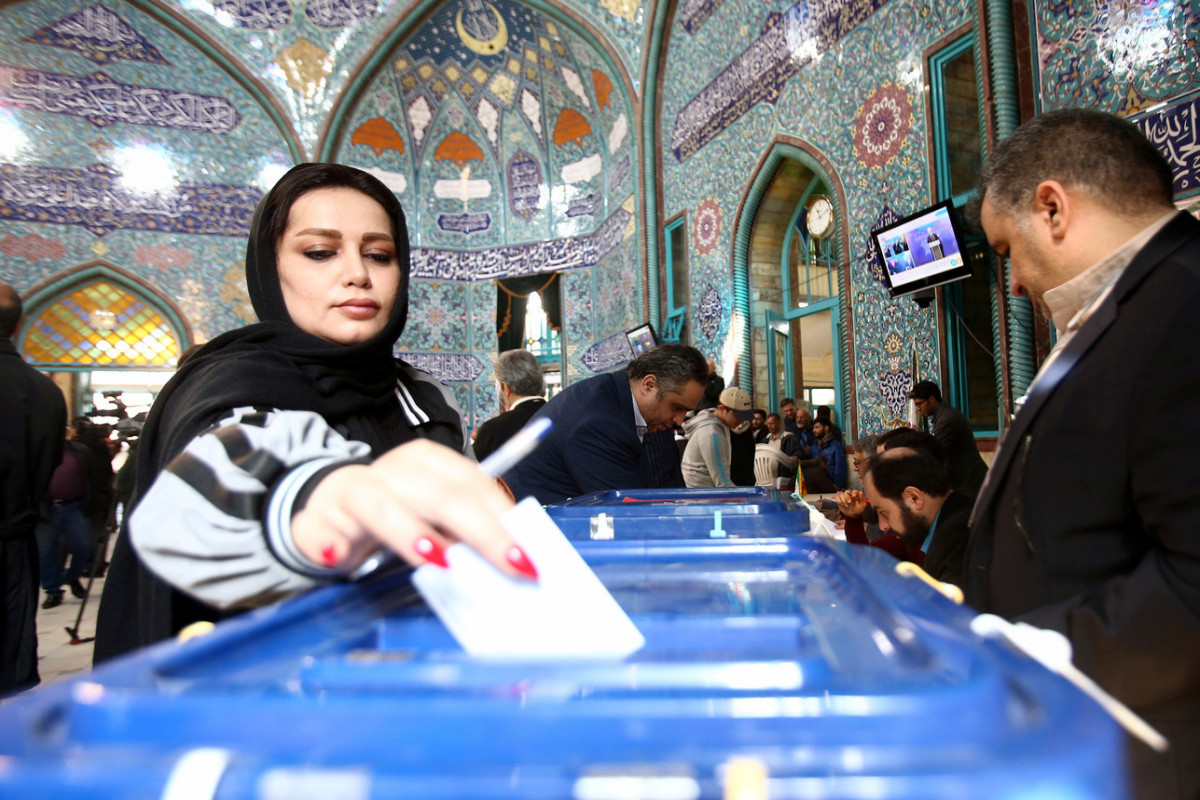 Bu gün İranda prezident seçkilərinin ikinci turu keçiriləcək