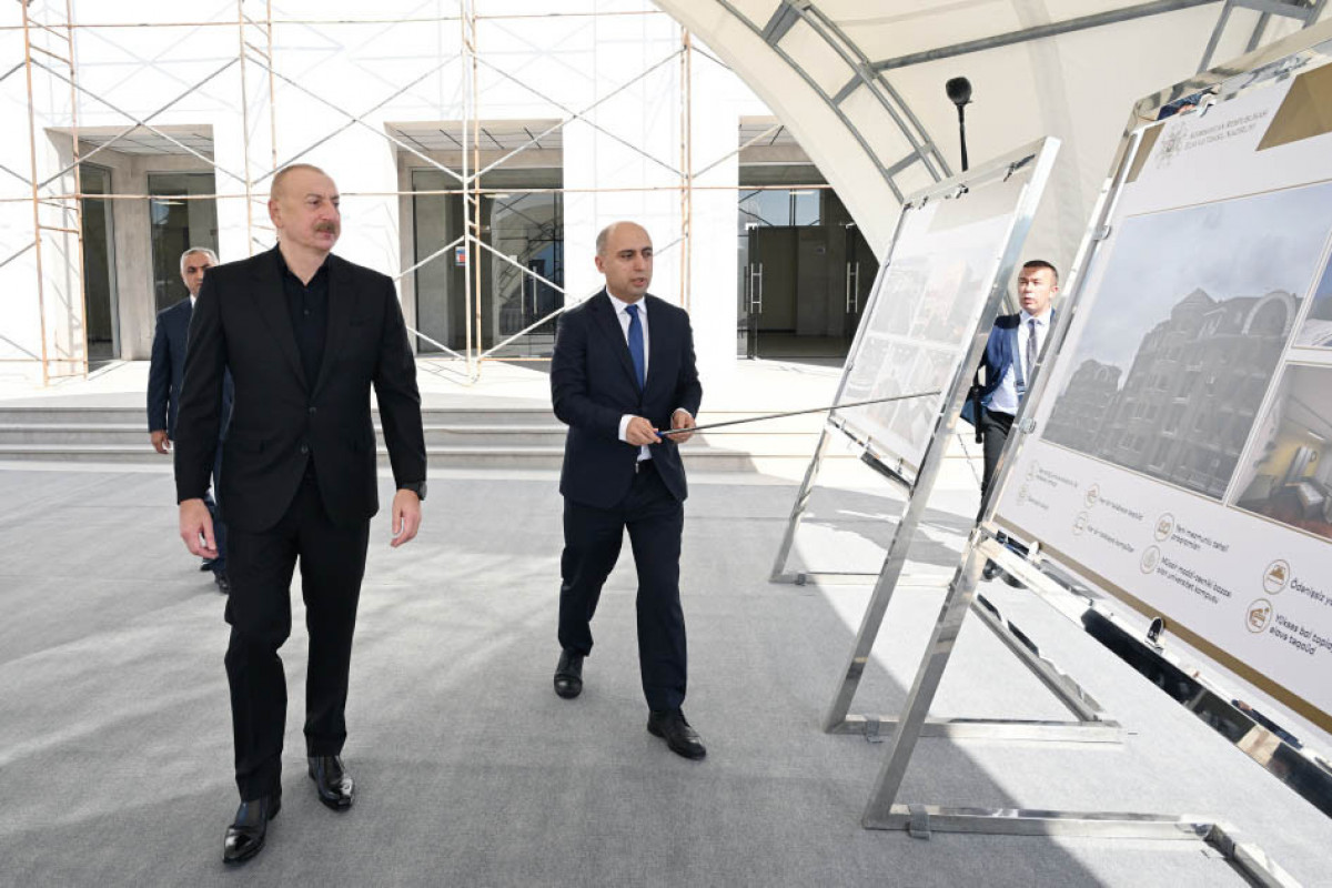 Prezident Xankəndidə Qarabağ Universitetində görülən işlərlə tanış olub - FOTO 
