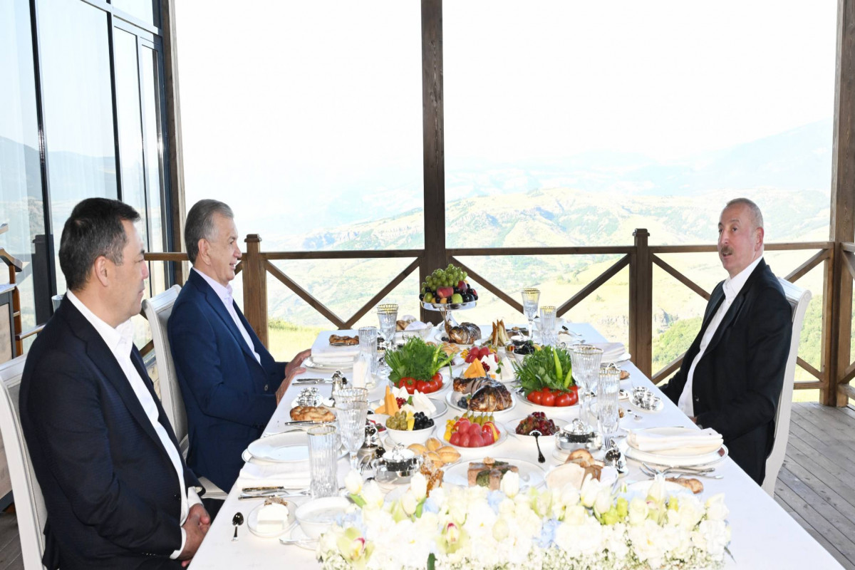 Azərbaycan, Özbəkistan və Qırğızıstan prezidentlərinin Şuşada qeyri-rəsmi naharı olub