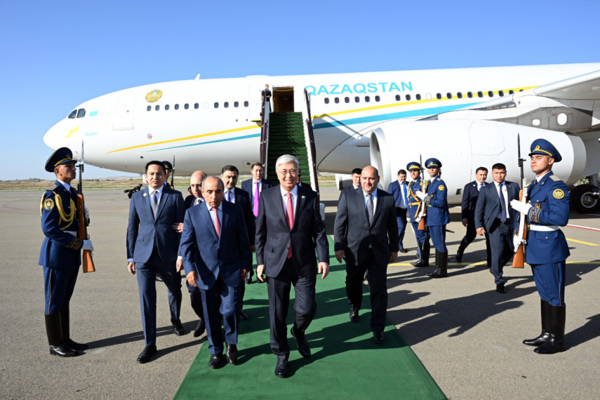 Qazaxıstan Prezidenti Kasım-Jomart Tokayev Azərbaycana səfərə gəlib  - FOTO 