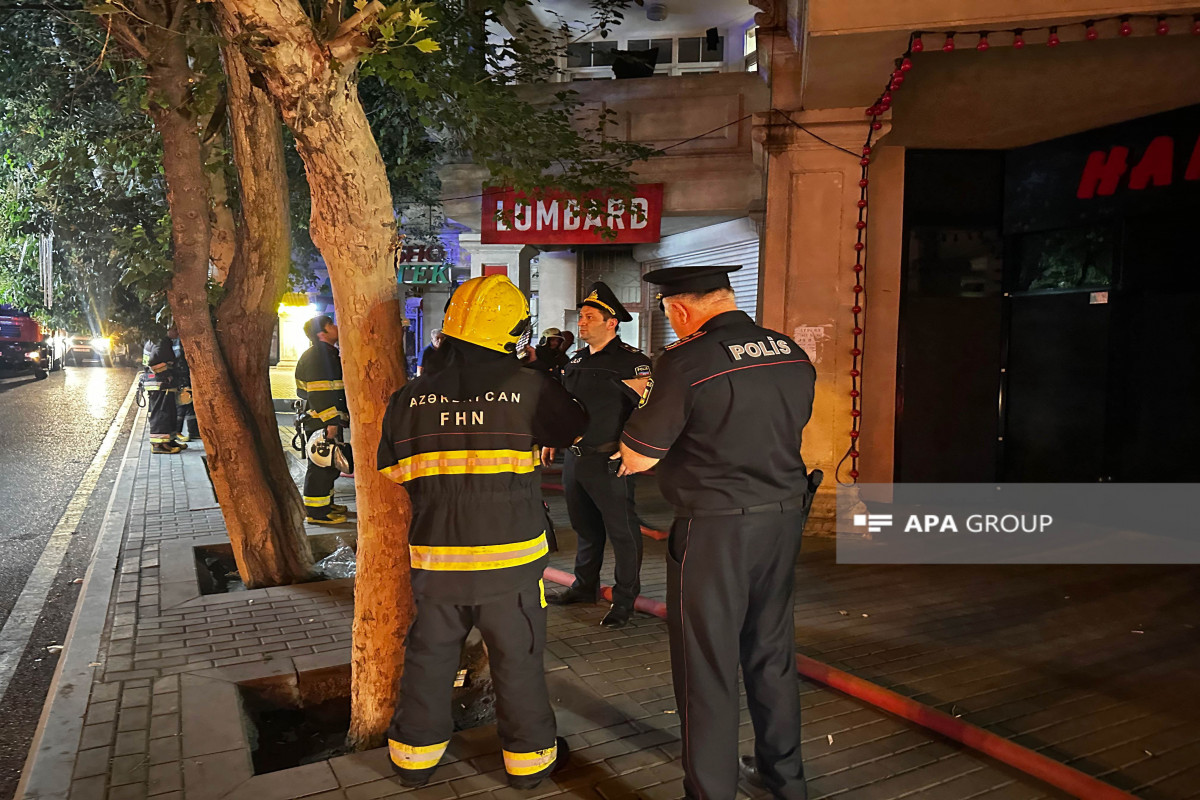 Bakıda lombard yanıb - FOTO 