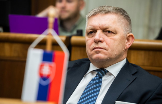 Robert Fitso öz vəzifəsinə qayıtdığını elan edib