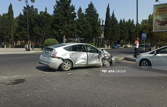 Sumqayıtda yol qəzası baş verib, 4 nəfər xəsarət alıb - FOTO 