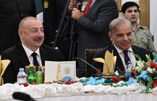 Pakistanın Baş nazirinin adından Prezident İlham Əliyevin şərəfinə rəsmi nahar verilib