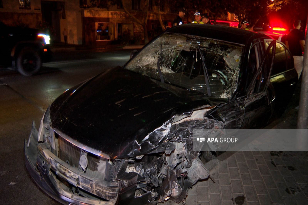 Bakıda 3 avtomobil toqquşub, xəsarət alanlar var  - FOTO 