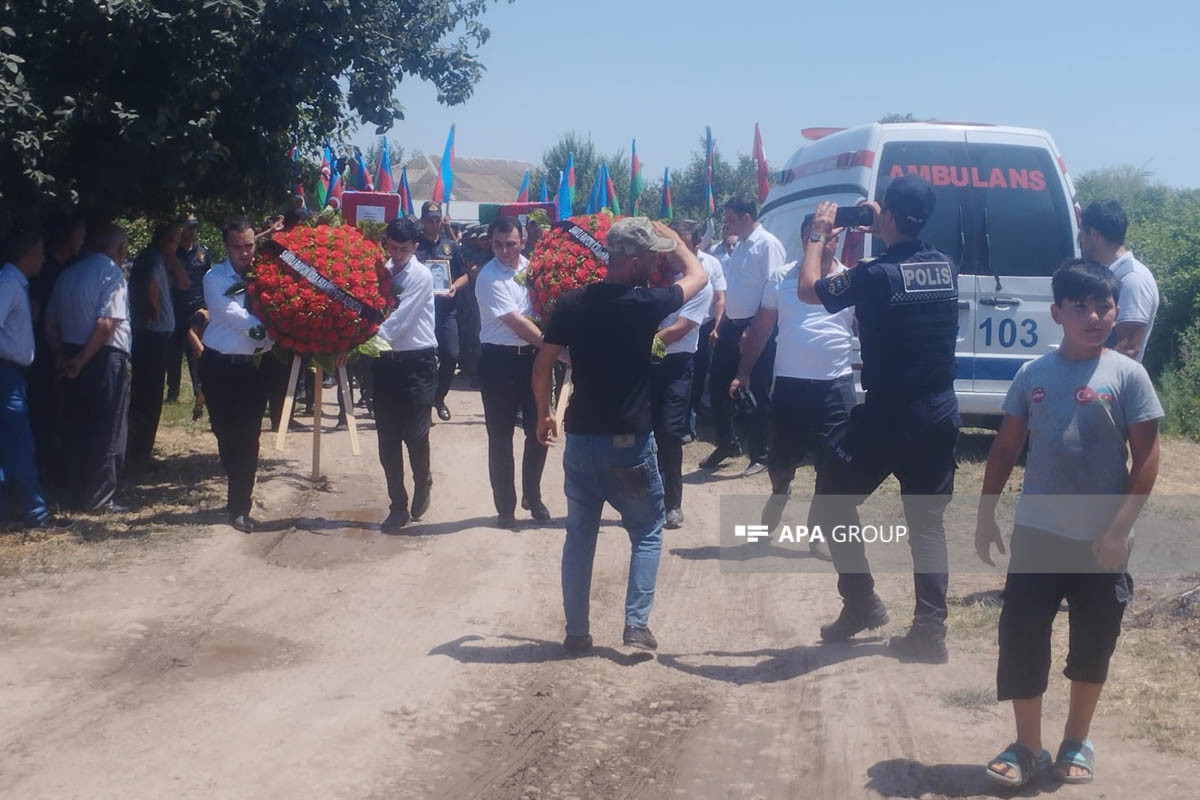 31 il əvvəl Qarabağda itkin düşən ana və oğulun meyitlərinin qalıqları Saatlıda dəfn edilib - FOTO 