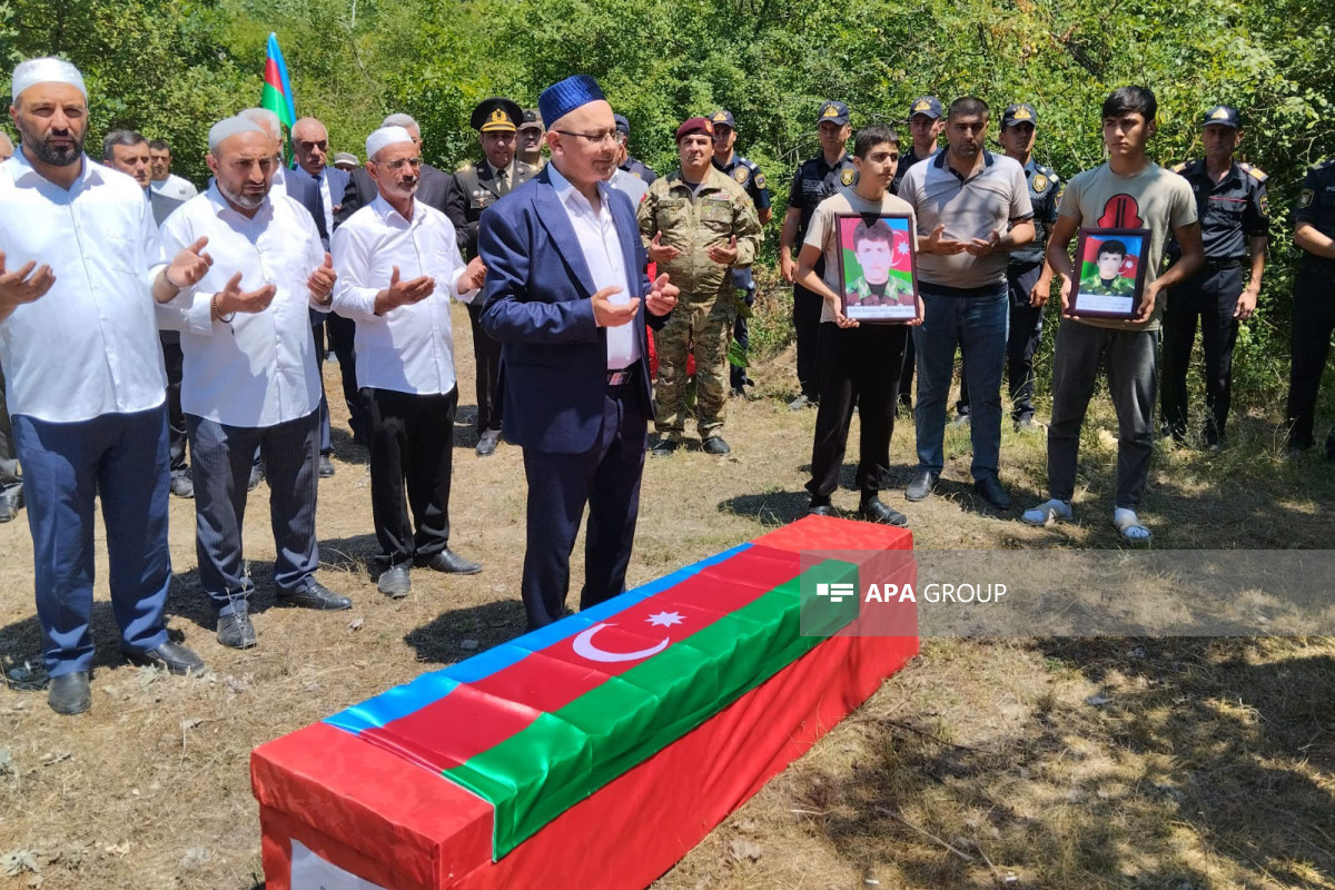 Kəlbəcərdə itkin düşmüş I Qarabağ müharibəsi şəhidinin qalıqları Qubada dəfn olunub - FOTO 