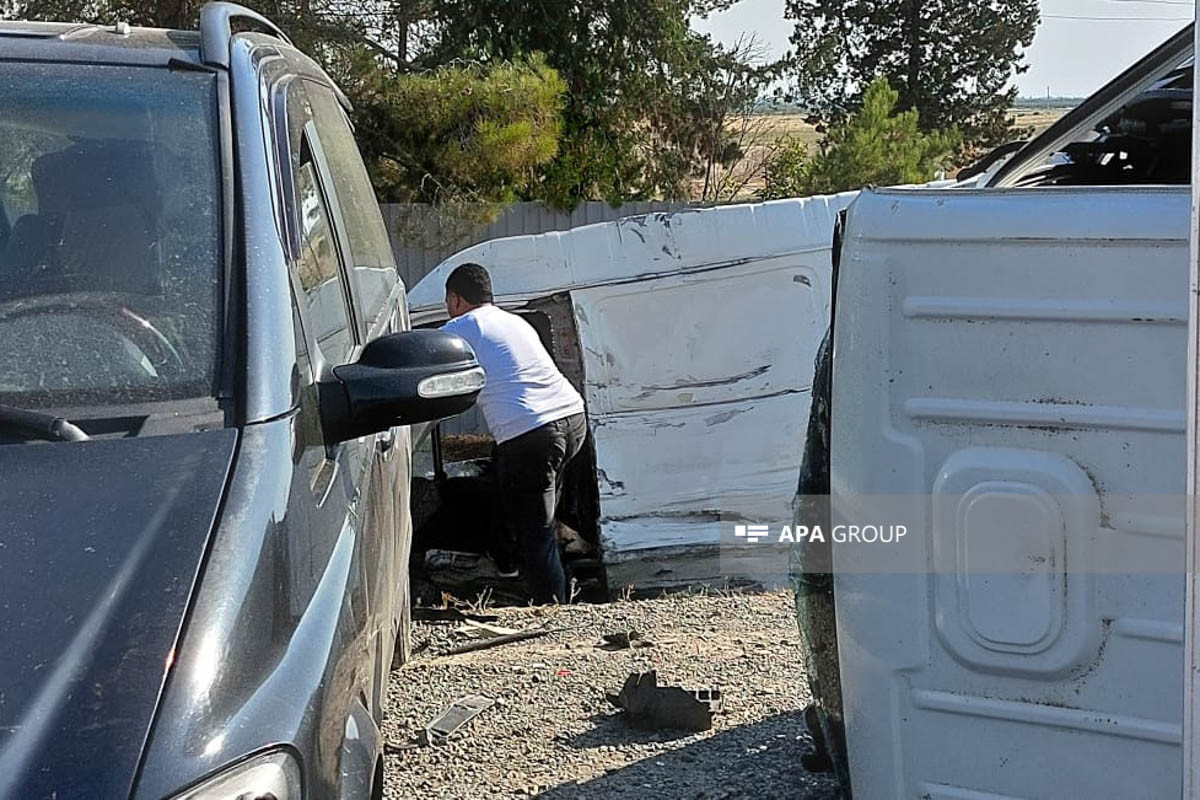 Bakı-Qazax yolunda qəza olub, 9 nəfər xəsarət alıb - FOTO 