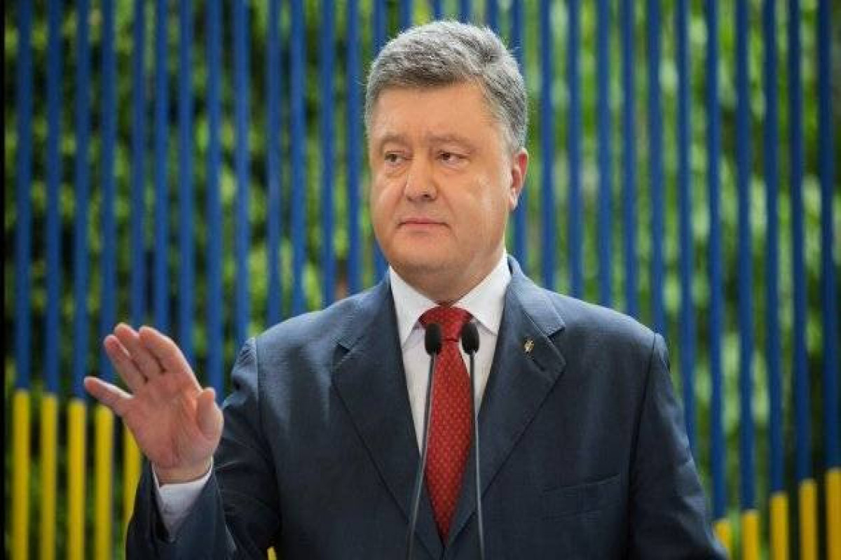 Ukrayna hakimiyyəti Poroşenkonun ABŞ-a səfərinə icazə verməyib