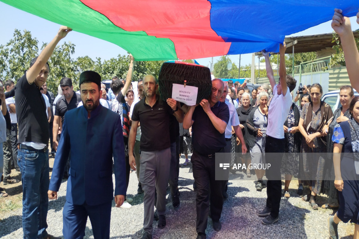 Birinci Qarabağ müharibəsində şəhid olan Məmməd Mirzəyevin qalıqları Ağdamda dəfn olunur - FOTO 