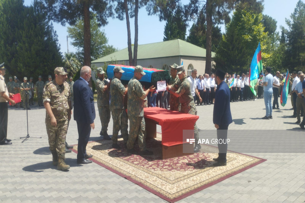 Birinci Qarabağ müharibəsində şəhid olan Məmməd Mirzəyevin qalıqları Ağdamda dəfn olunur - FOTO 