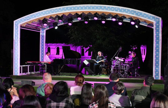 Vaqif Poeziya Günləri çərçivəsində Şuşada ilk dəfə etnocaz konserti keçirilib - FOTO 