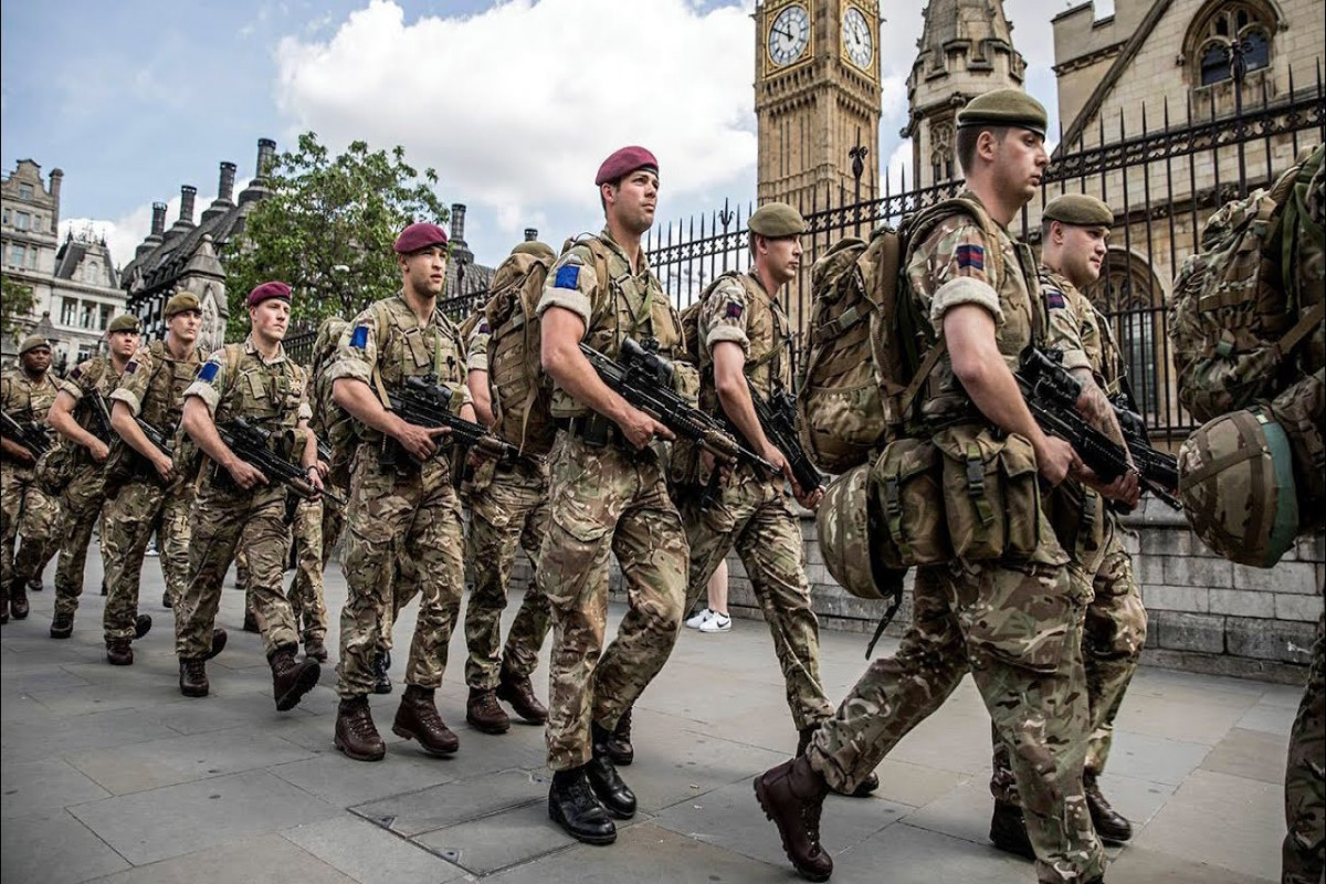 Britaniya ordusunun başçısı Qərbi müharibəyə hazırlaşmağa çağırıb