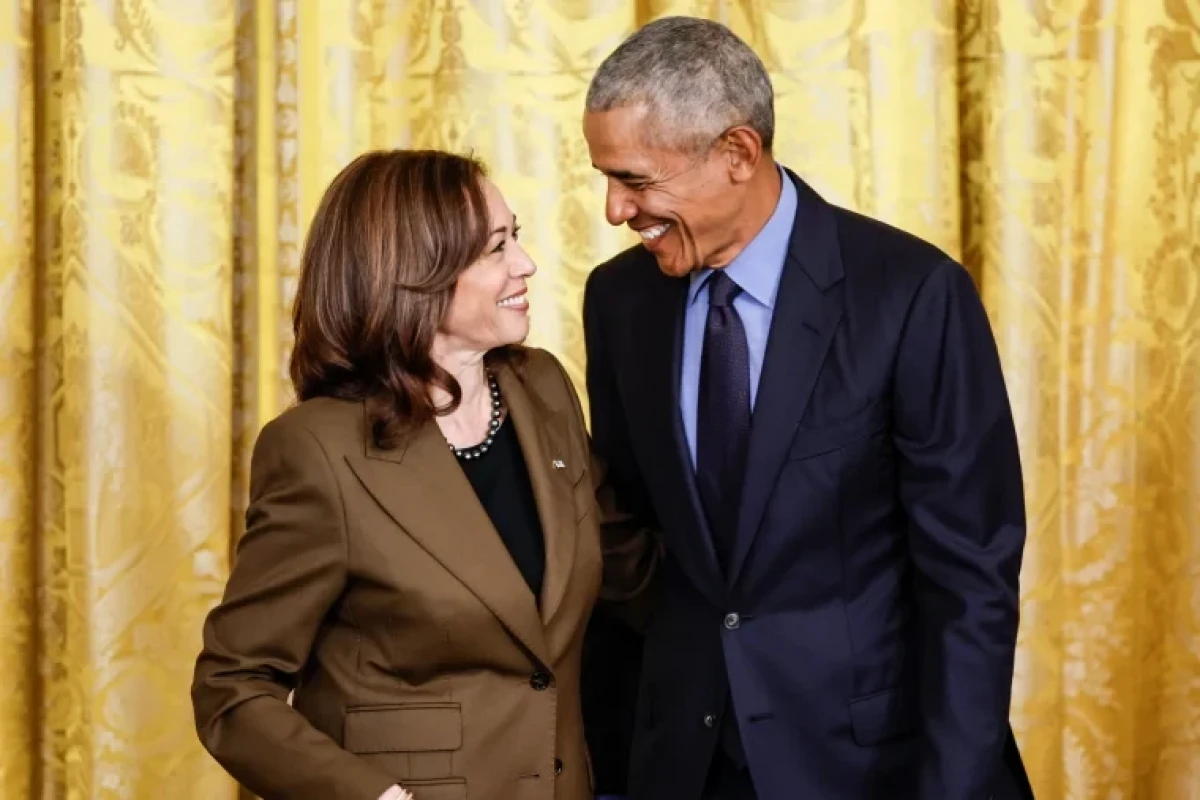 Kamala Harris - Barak Obama