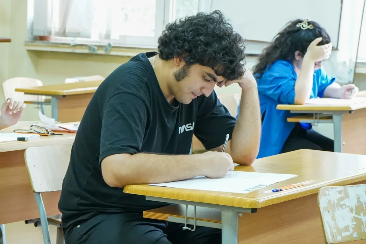 Musiqi sənəti istiqamətinə aid nəzəriyyə fənləri üzrə test imtahanı keçirilib
