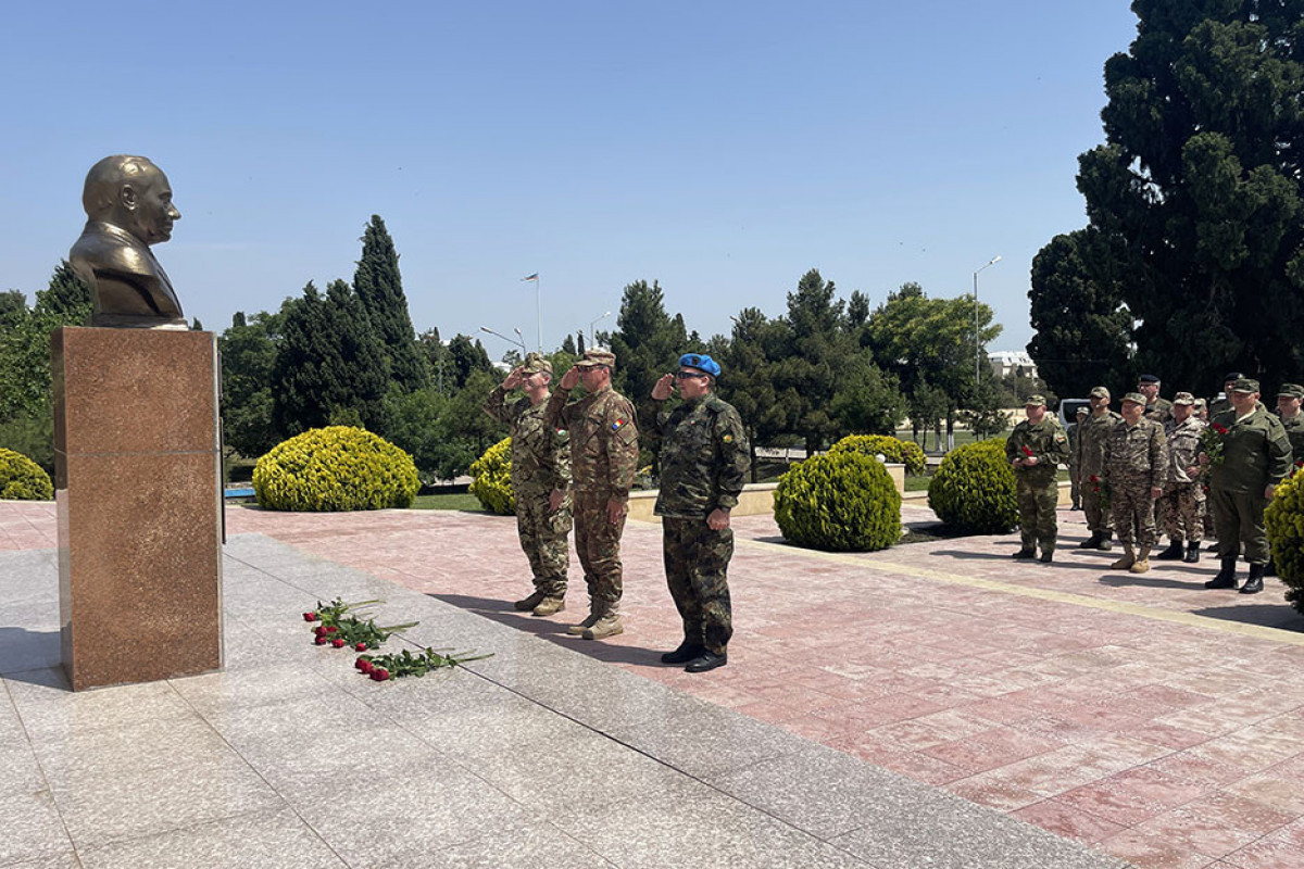 Для  военных атташе организован ознакомительный визит в N–скую воинскую часть МО Азербайджана