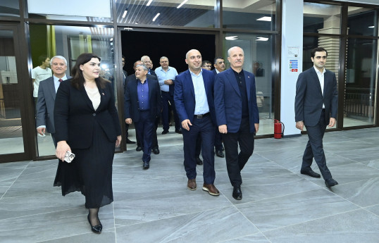 Türk Dövlətləri Təşkilatı və Türk Akademiyasının nümayəndə heyətləri Şuşa şəhəri 1 nömrəli tam orta məktəbdə olublar - FOTO 