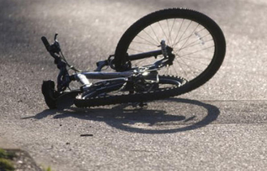 Astarada "QAZ - 66" markalı yük maşını 14 yaşlı velosipedçini vurub