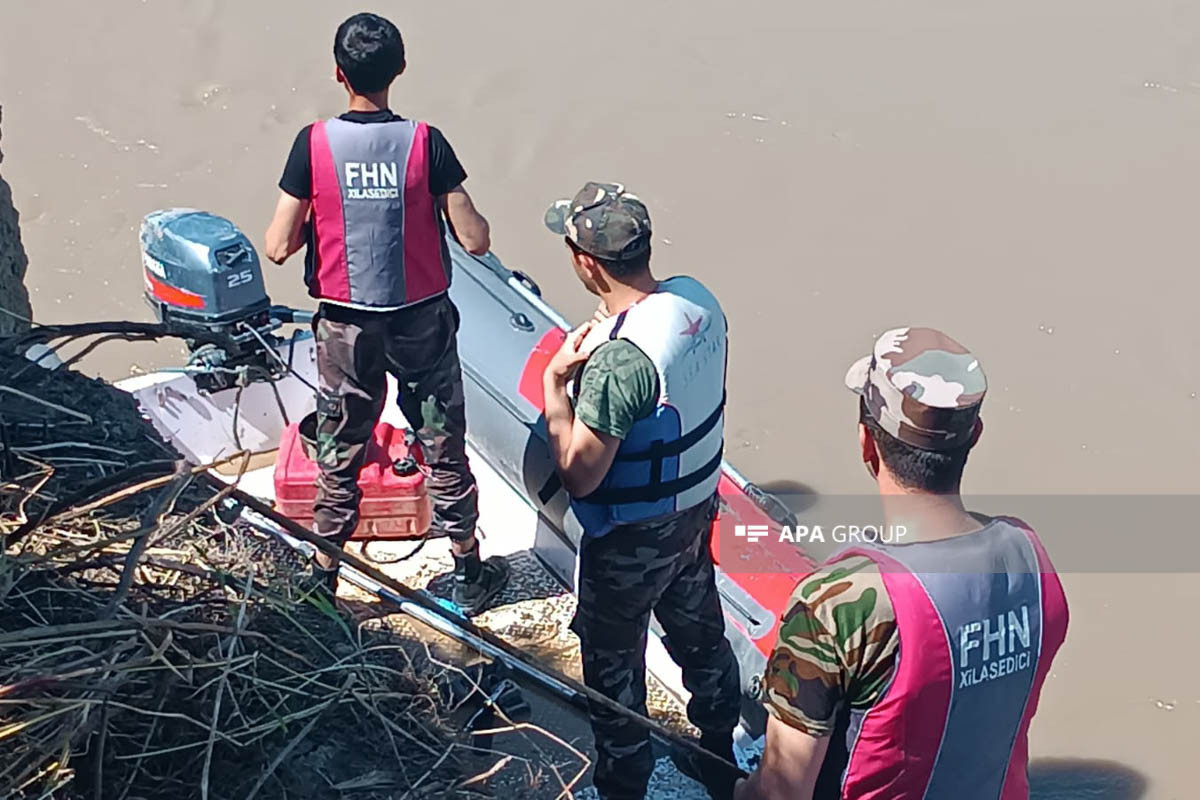 Tovuzda avtomobil Kürə aşıb, 3 nəfər batıb, axtarış aparılır - YENİLƏNİB  - FOTO 