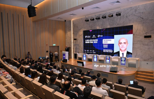 Şuşada Beynəlxalq Sahibkarlar Forumunun birinci panel müzakirəsi keçirilib