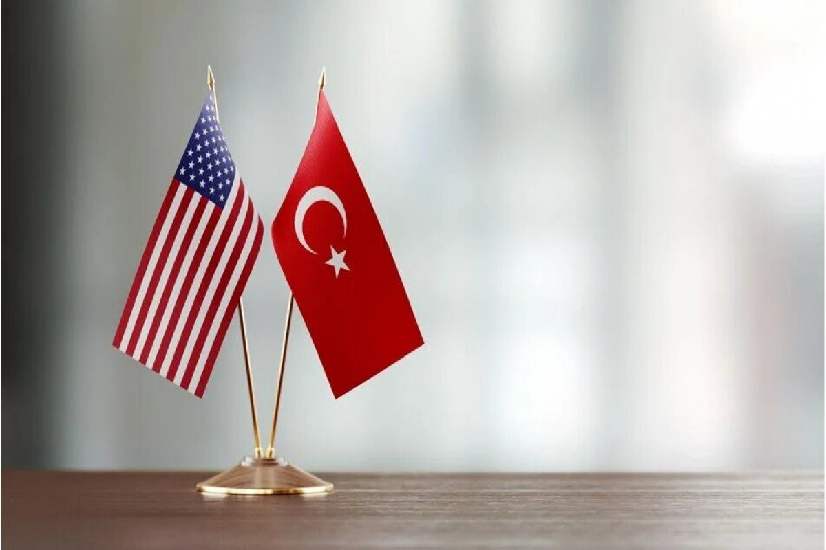 Türkiyə Prezidentinin xarici siyasət və təhlükəsizlik məsələləri üzrə köməkçisi amerikalı həmkarı ilə telefonla danışıb
