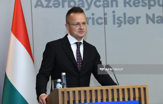 Macarıstanın xarici işlər və ticarət naziri Peter Siyarto