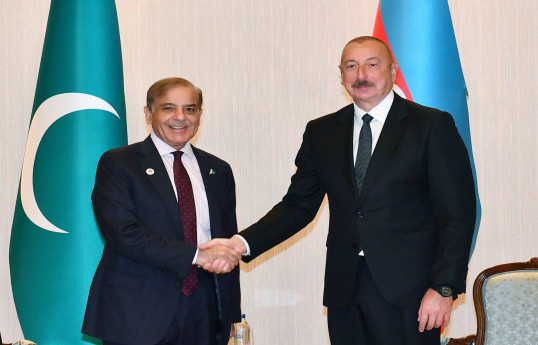 Pakistan Baş naziri Şahbaz Şərif, Azərbaycan Prezidenti İlham Əliyev