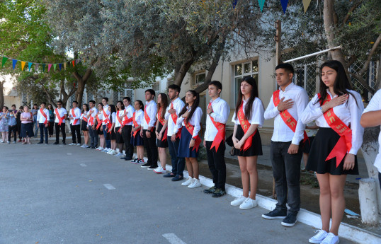 Bakı məktəblərinin buraxılış siniflərini 73 minə yaxın şagird bitirir