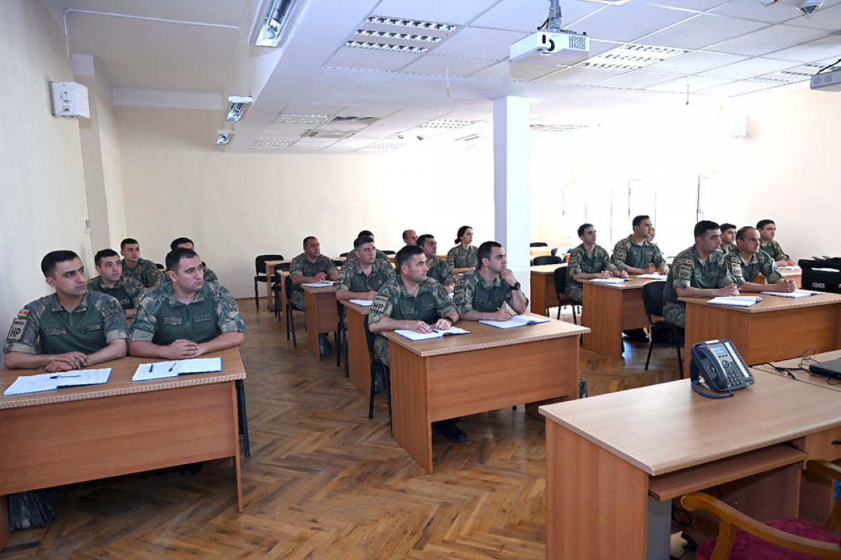 NATO ekspertləri Hərbi Polis İdarəsində təlim kursu keçirib