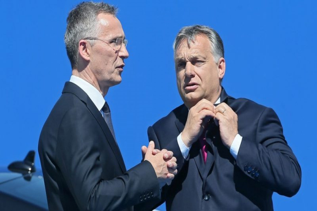 NATO Baş katibi Yens Stoltenberq və Macarıstan Baş naziri Viktor Orban