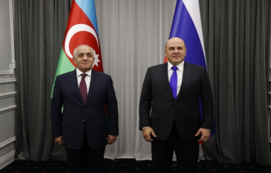 Əli Əsədov Rusiya Günü münasibətilə Mişustini təbrik edib