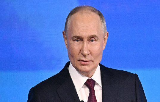 Putin hərbi strukturların rəhbərləri ilə müşavirə keçirib