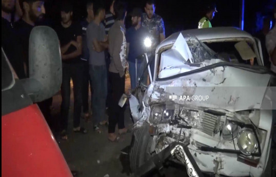 Cəlilabadda ağır qəza nəqliyyat hadisəsi baş verib, xəsarət alanlar var - FOTO 