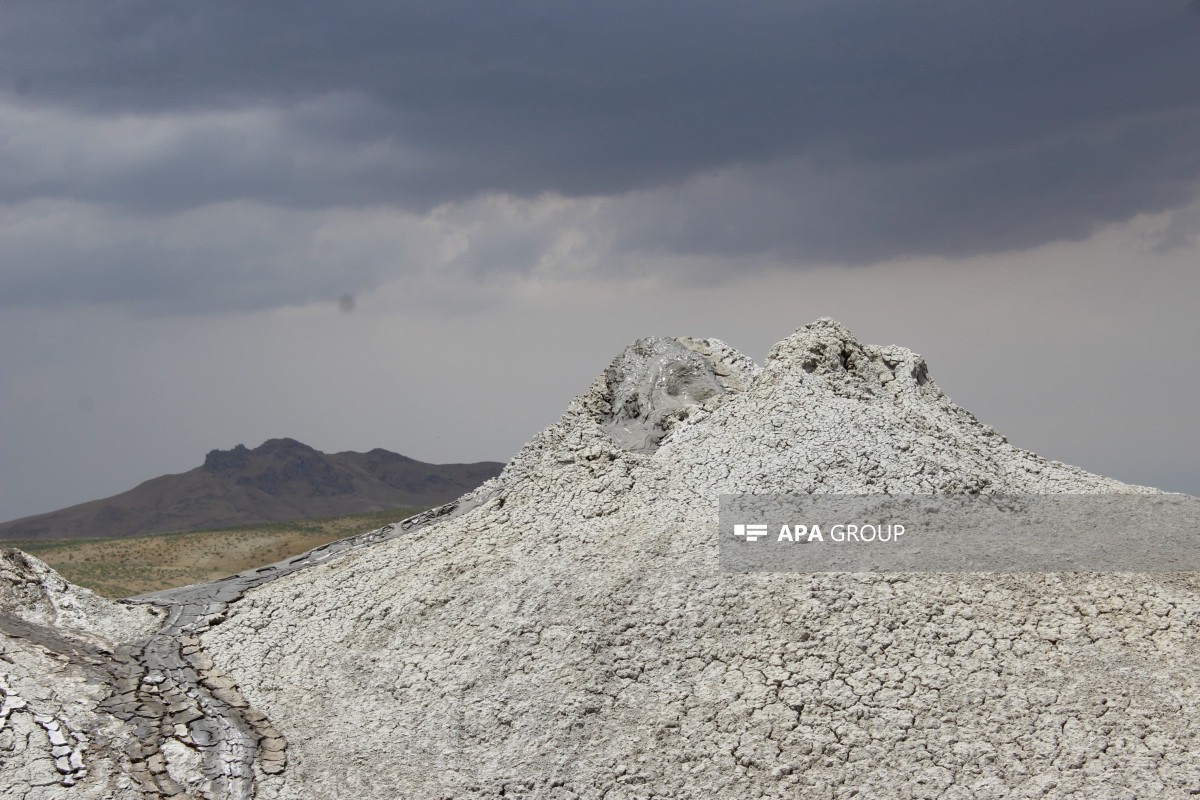 Bu gündən Palçıq Vulkanları Turizm Kompleksinə biletlər satışa çıxarılır - FOTO 