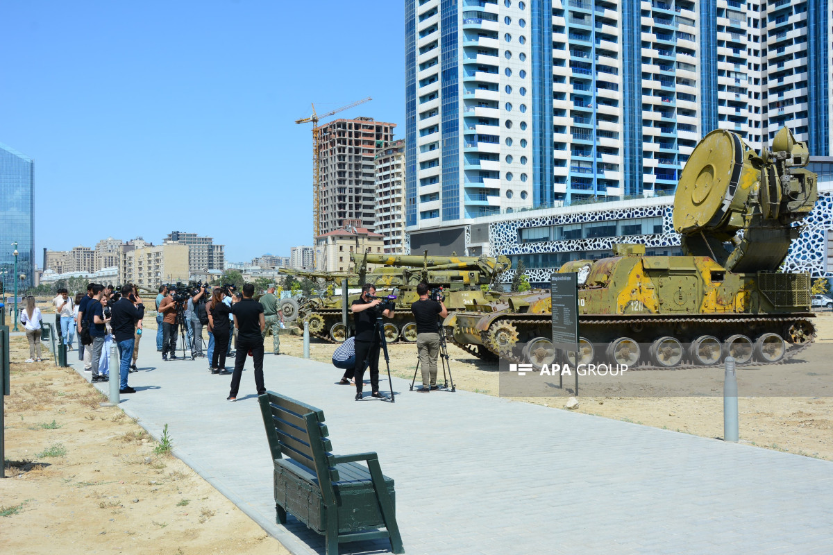 Xocalıda aşkar olunan raket tuşlama stansiyası və buraxıcı qurğular “Hərbi Qənimətlər Parkı”nda yerləşdirilib - FOTO 