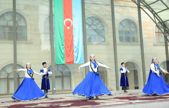 15 iyun - Milli Qurtuluş Günü münasibətilə Gəncə Filarmoniyası konsert proqramı nümayiş etdirib