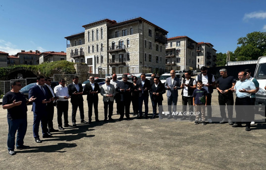 32 ildən sonra ilk dəfə Şuşa sakinləri qurban bayramını öz doğma yurdlarında qeyd ediblər - FOTOLENT 
