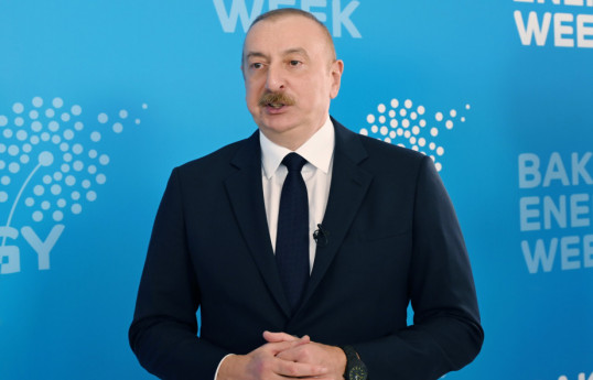 Azərbaycan Prezidenti: Bərpaolunan enerjidən istifadəyə olduqca düşünülmüş yanaşma tətbiq edilməlidir