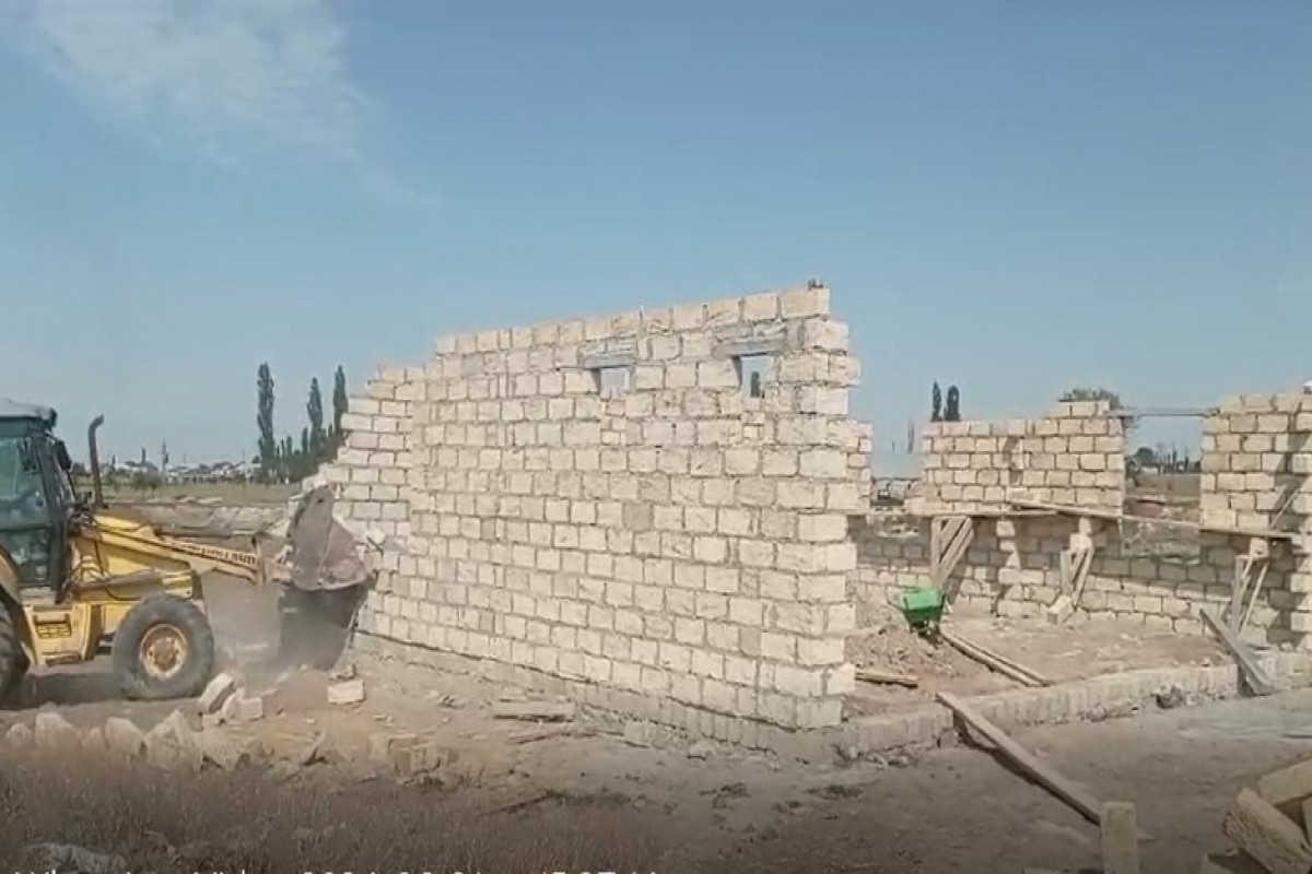 Göygöl rayonunda qanunsuz tikinti işlərinin qarşısı alınıb - VİDEO 