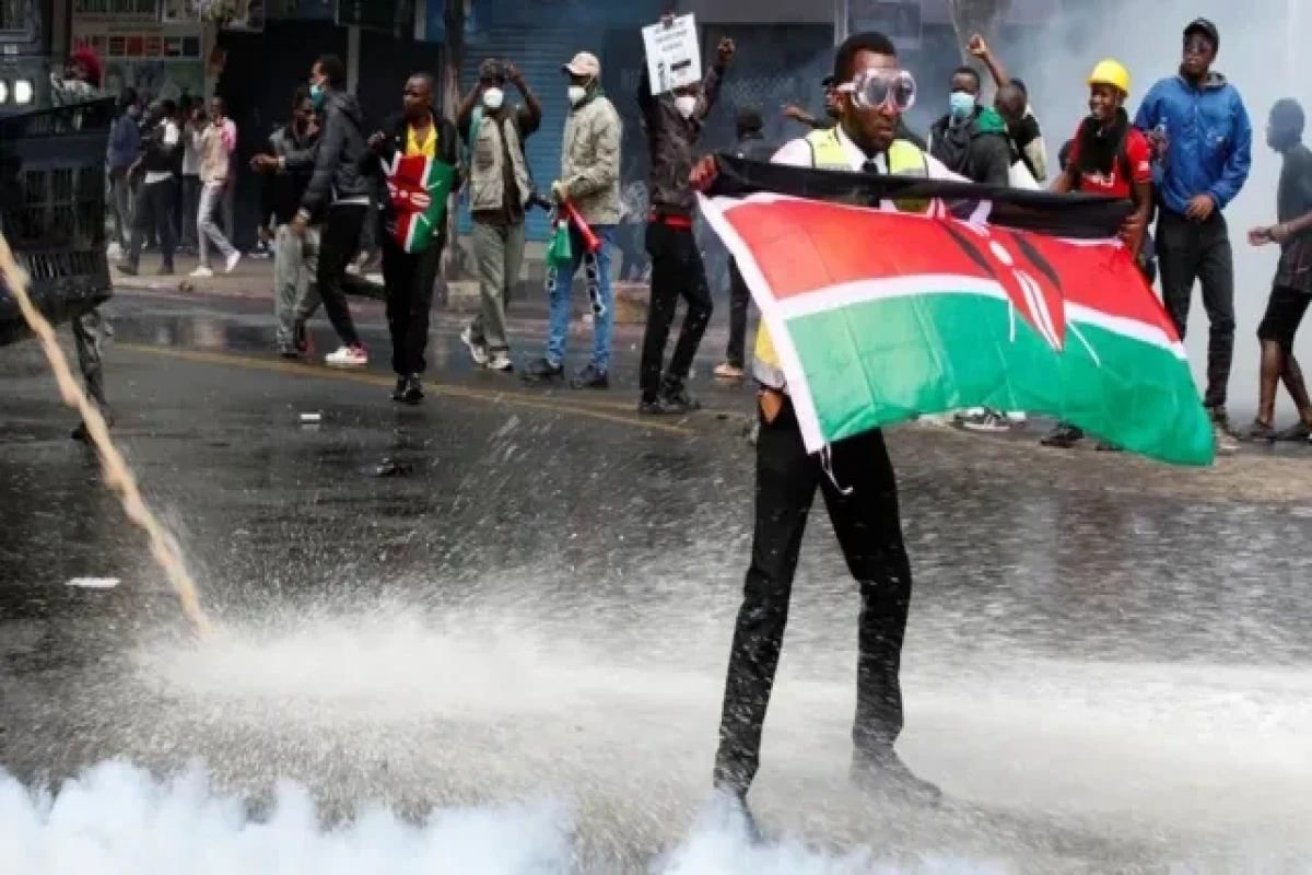 Keniyada etiraz aksiyaları zamanı azı 10 nəfər öldürülüb