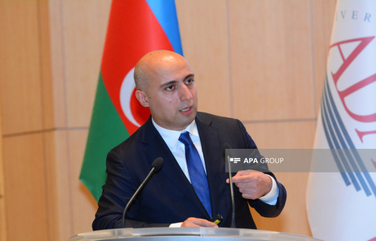 Elm və təhsil naziri Emin Əmrullayev