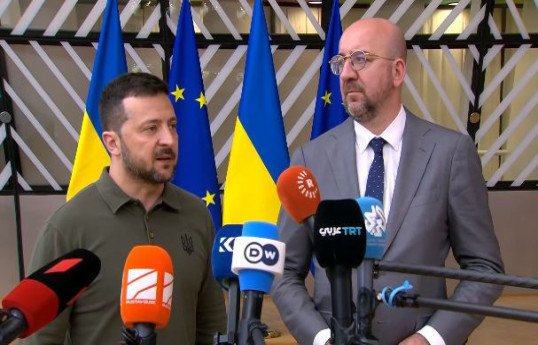 Ukrayna Prezidenti Vladimir Zelenski və Avropa İttifaqı Şurasının Prezidenti Şarl Mişel