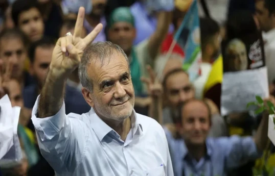 İranda prezident seçkilərinə Məsud Pezeşkian 42.6% səslə liderlik edir  - YENİLƏNİB-3 